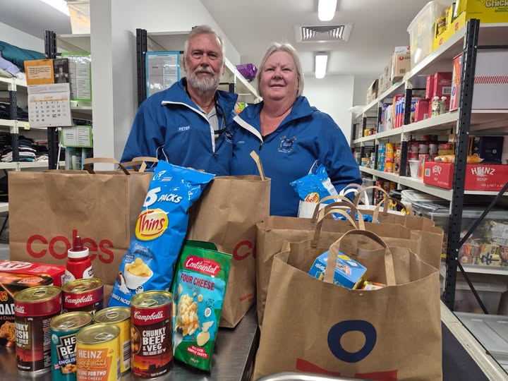 Eildon: Eildon Croquet Club supports Breakfast Club Redcliffe
